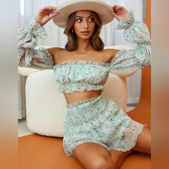 Saint Secrets Floral Print Off Shoulder Crop Top & Skirt - Picture 2 of 12